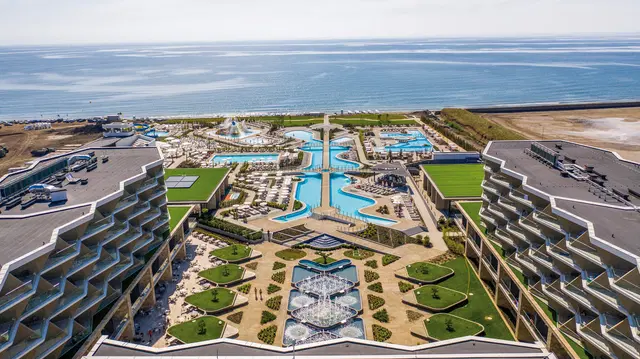 Wave Resort EXTERIOR