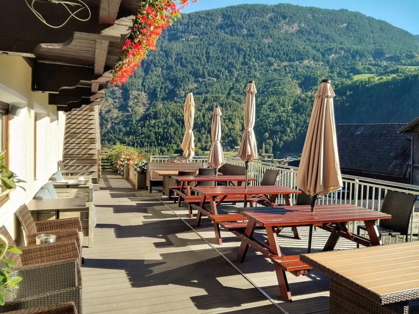 Post Terrasse