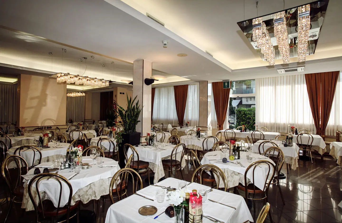 de Paris Restaurant