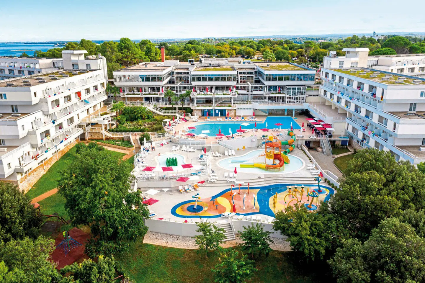 Delfin Plava Laguna EXTERIOR