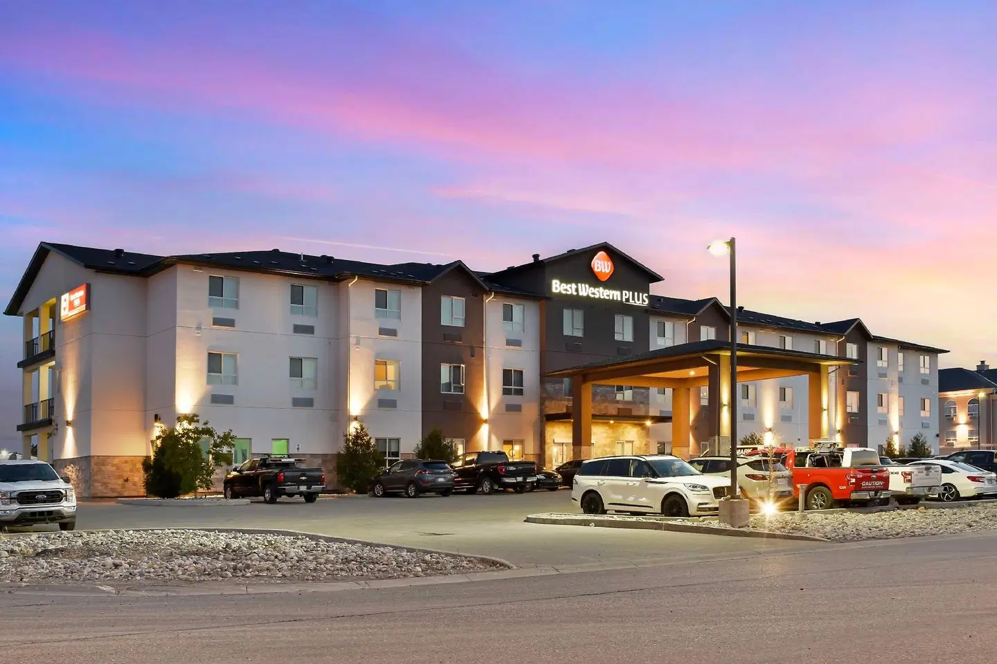 Best Western Plus Moosomin Hotel EXTERIOR