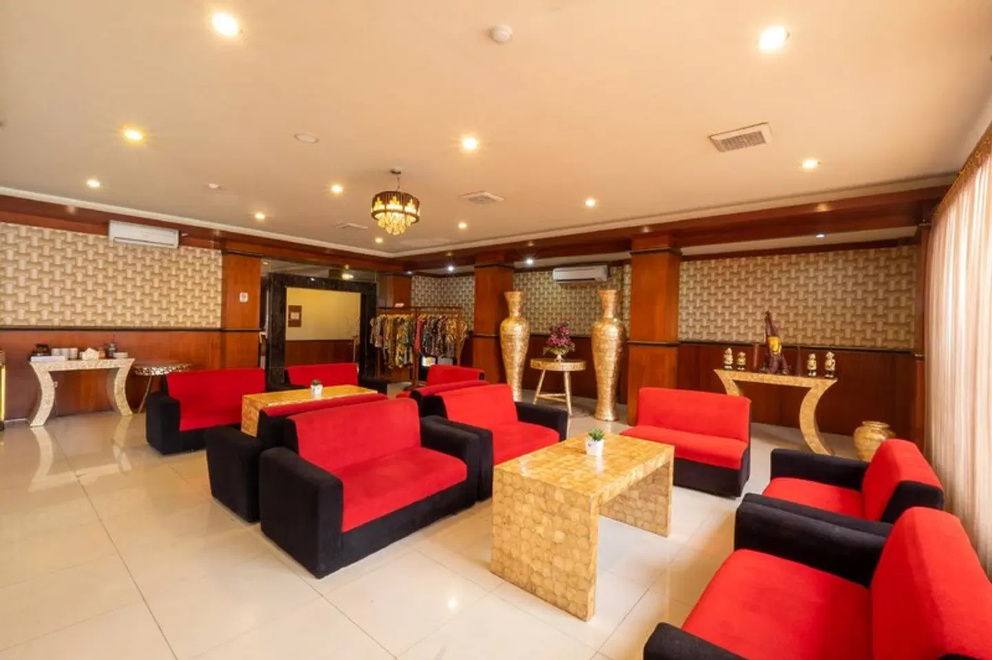 Red Chilies Hotel LOUNGE_LOBBY