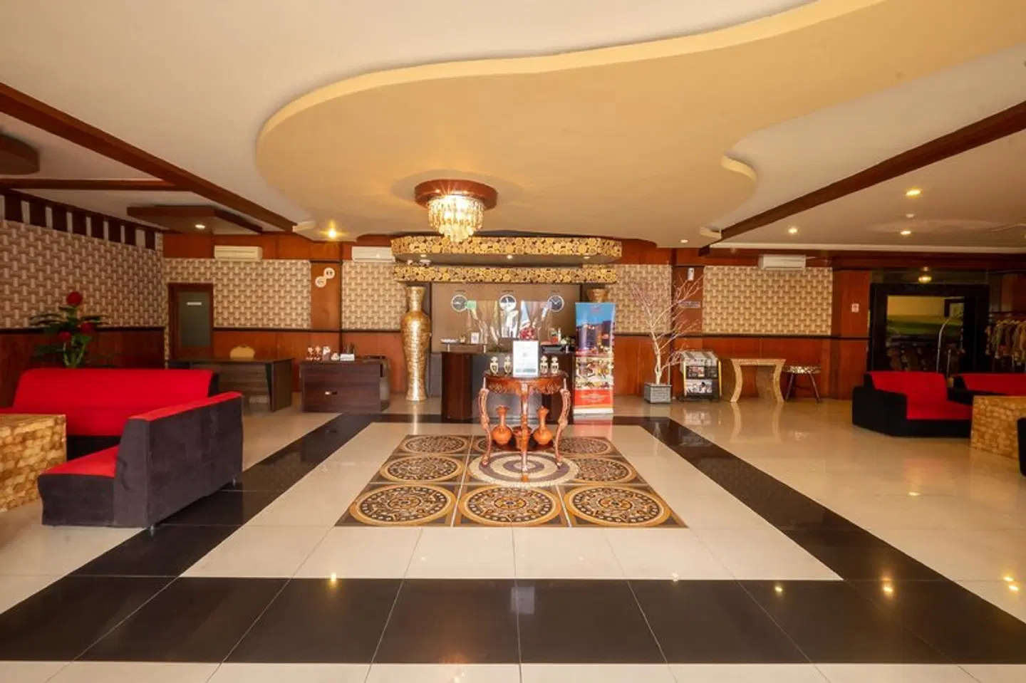Red Chilies Hotel Restaurant
