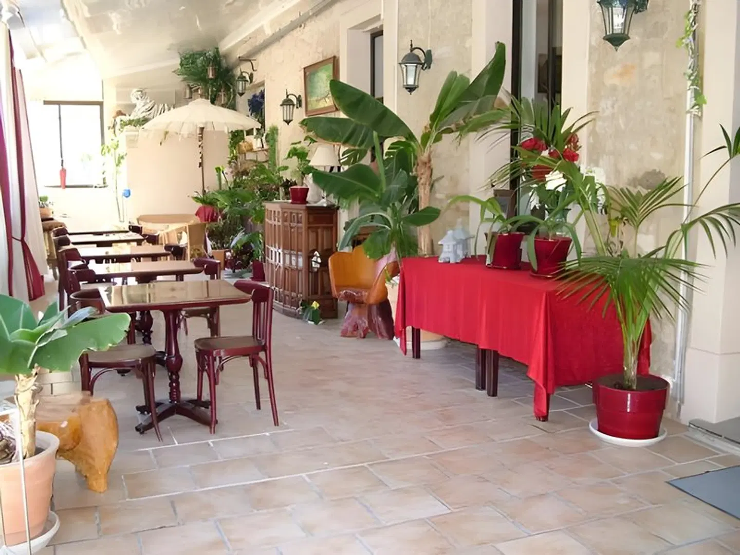 Le Lys D'or RESTAURANT
