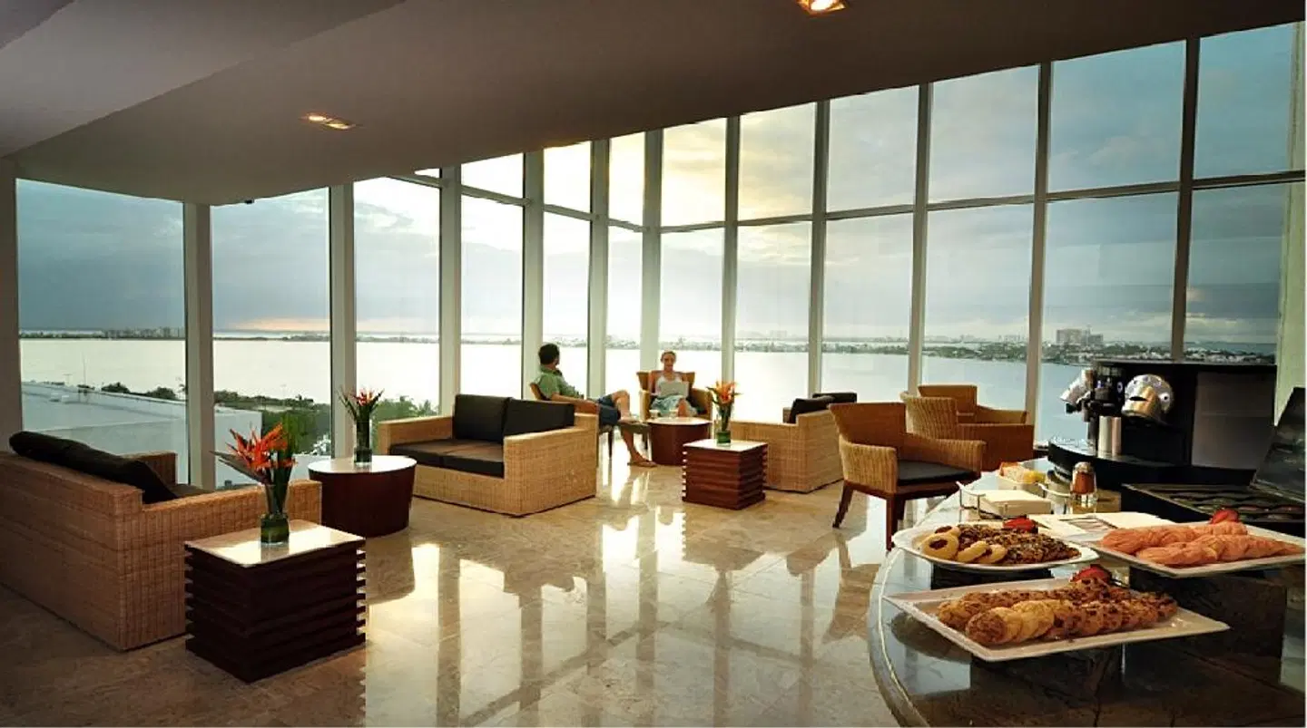 Sunset Royal Beach Resort LOUNGE_LOBBY