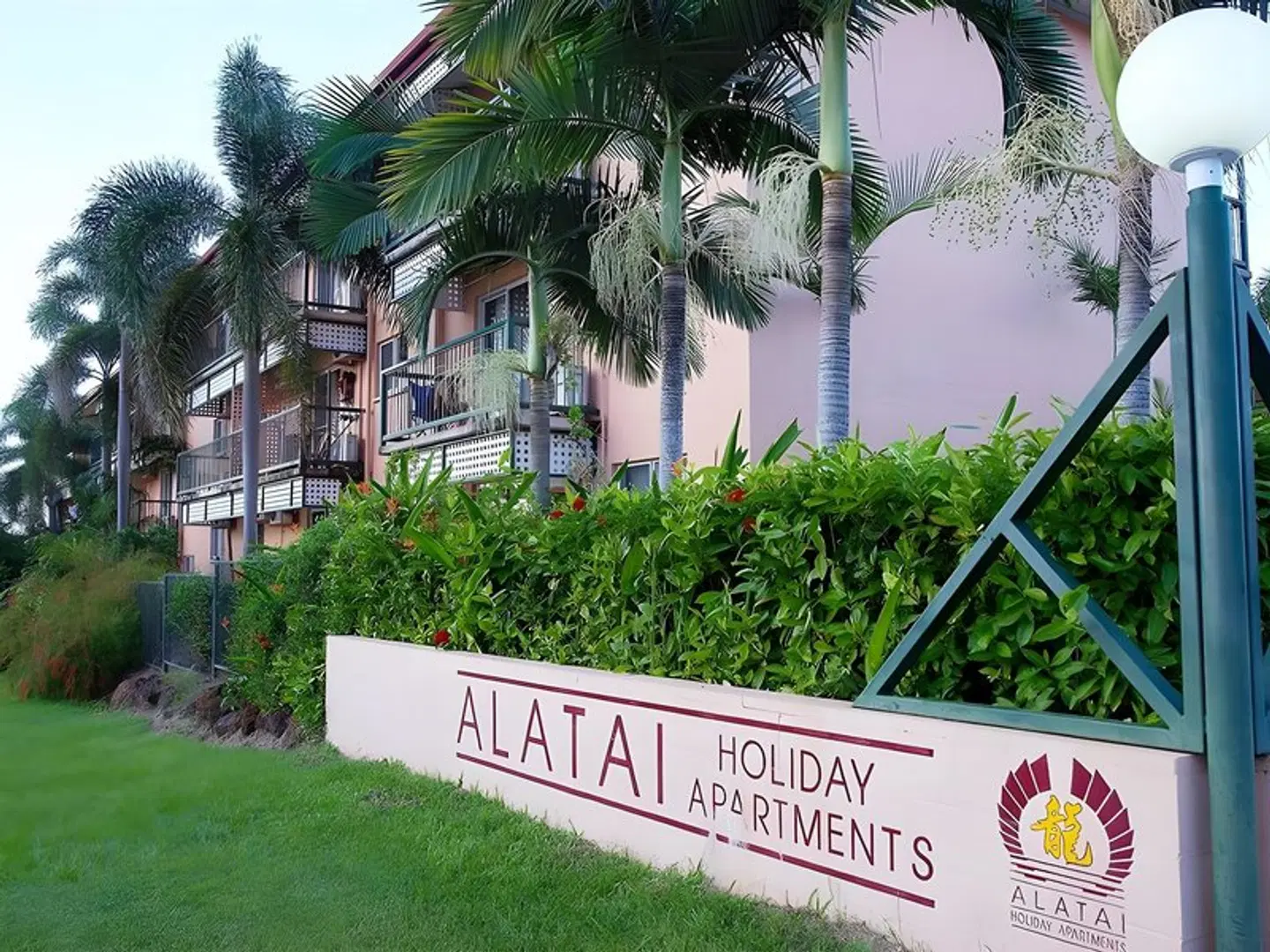 Alatai Holiday Apartments EXTERIOR