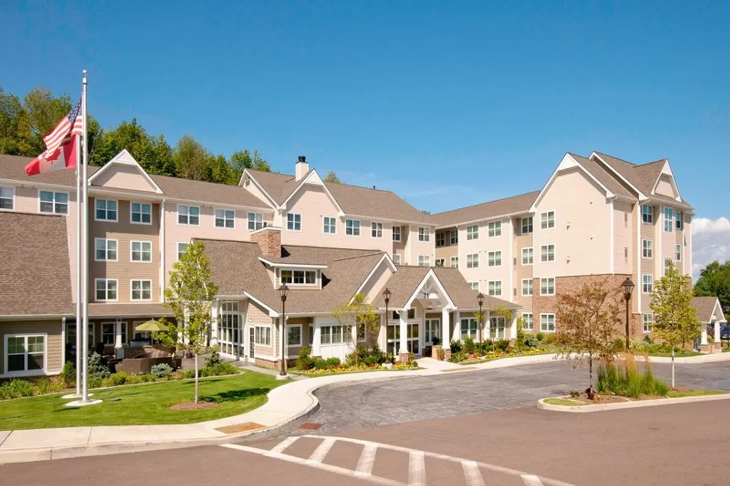 Residence Inn by Marriott Burlington Colchester EXTERIOR