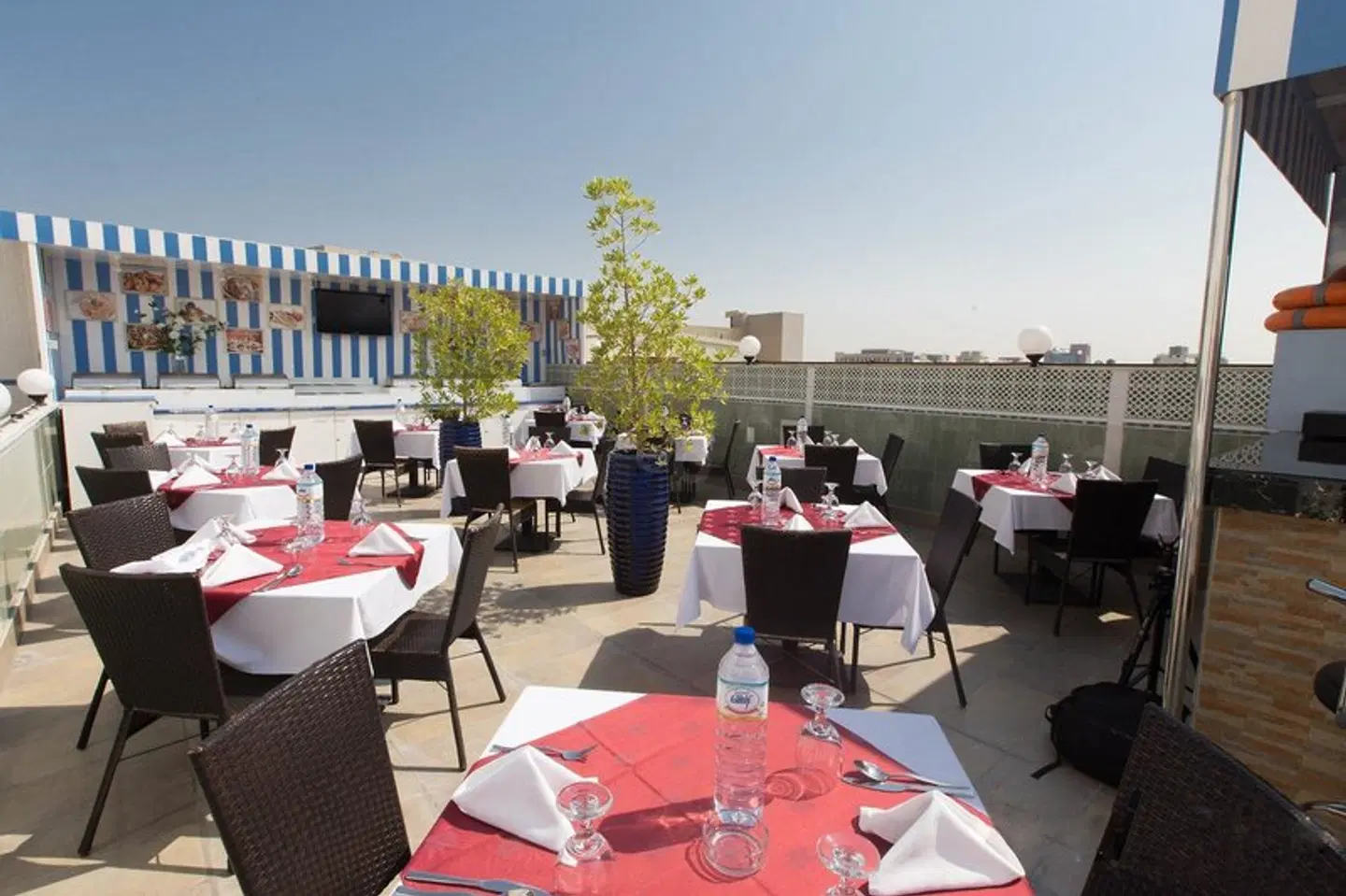 Comfort Inn Hotel Dubai Restaurant