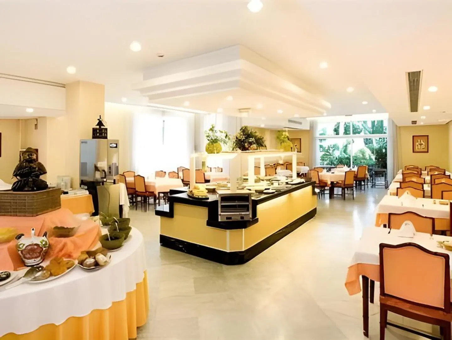 Aparthotel Monarque Sultán Bar