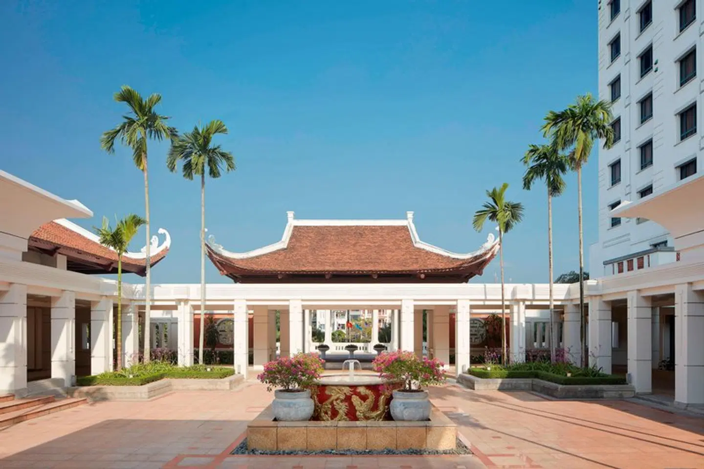 Sheraton Hanoi EXTERIOR