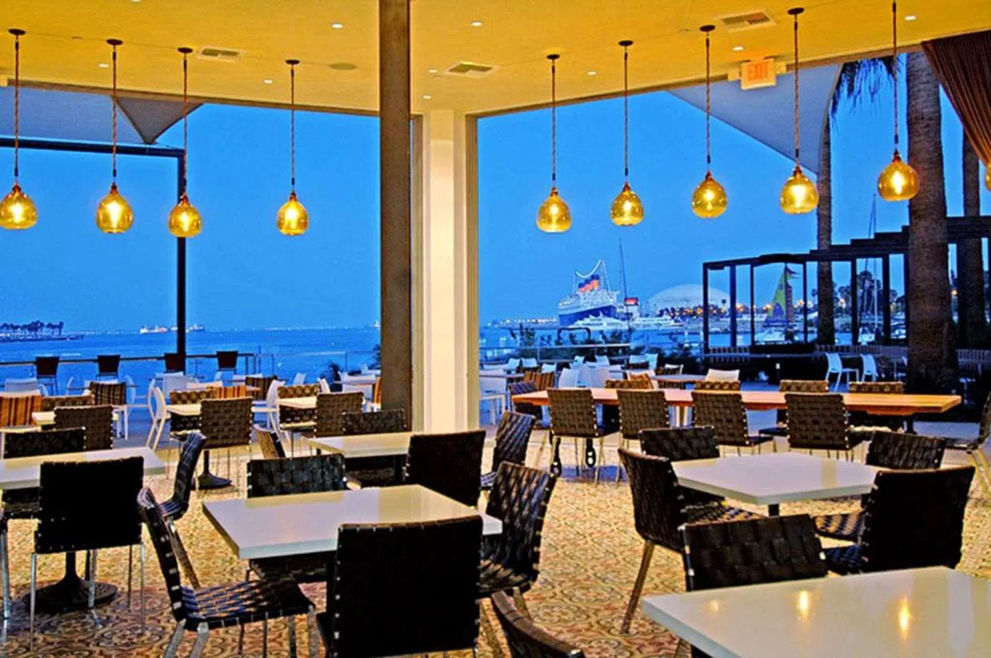 Maya - a DoubleTree by Hilton Hotel Restaurant