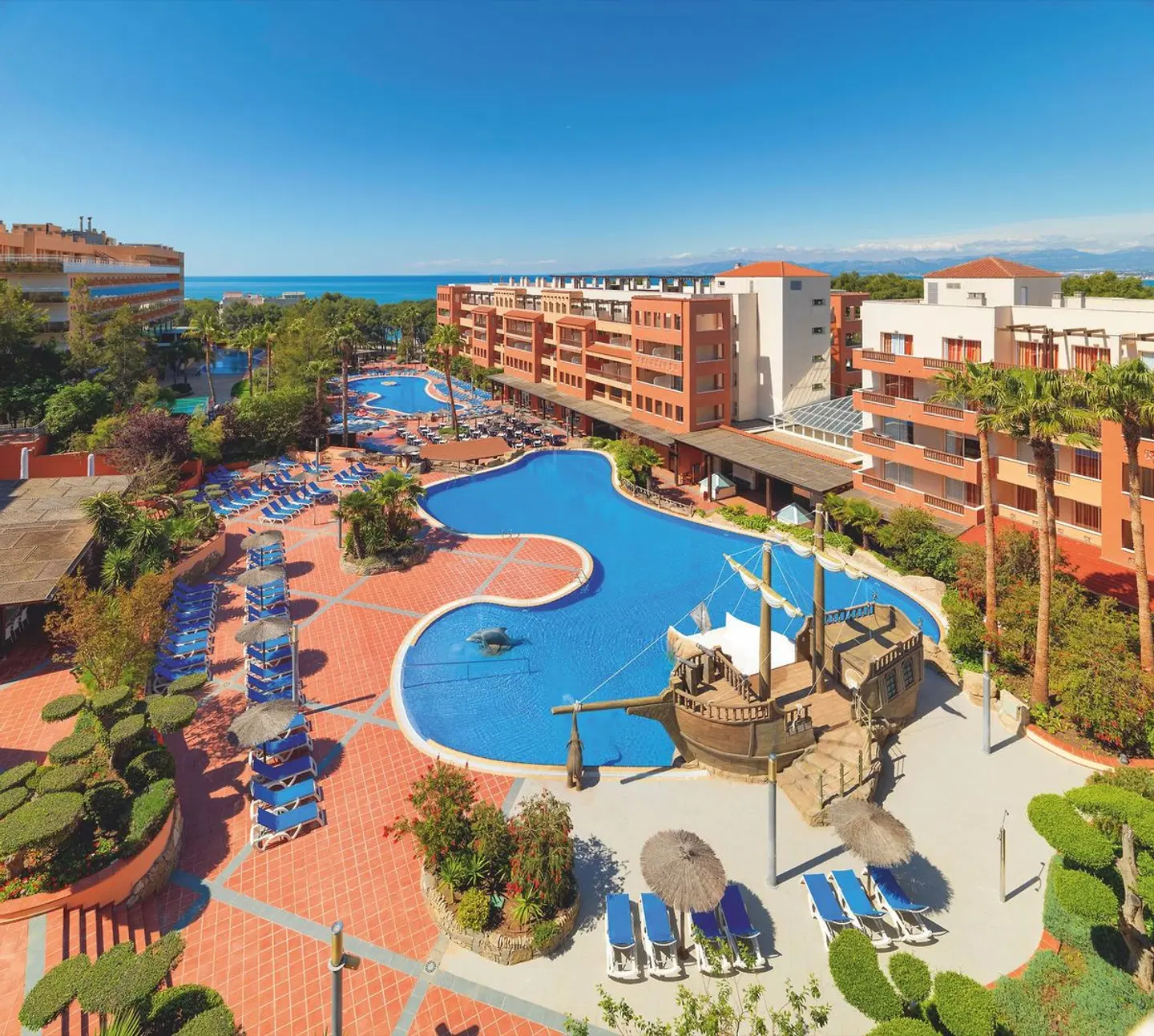 H10 Mediterranean Village OUTDOOR_POOL
