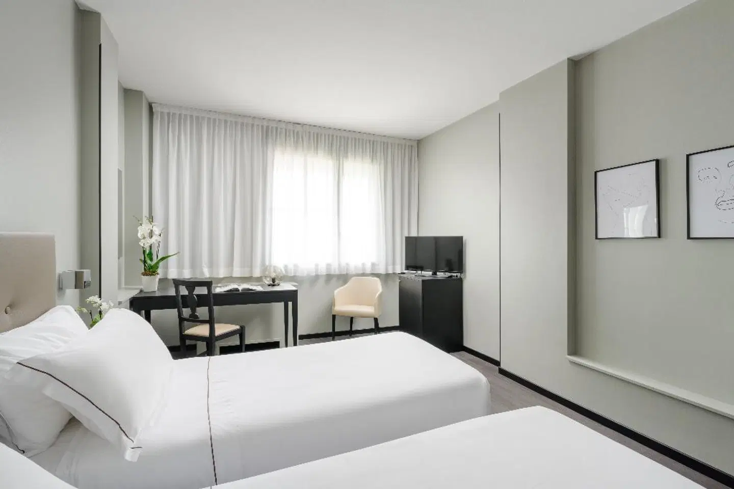 King ROOM_EXAMPLE