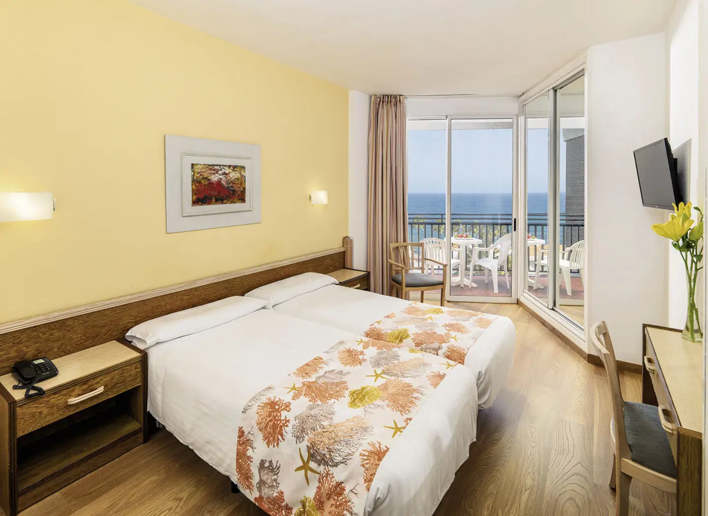 Relaxia Beverly Park ROOM_EXAMPLE
