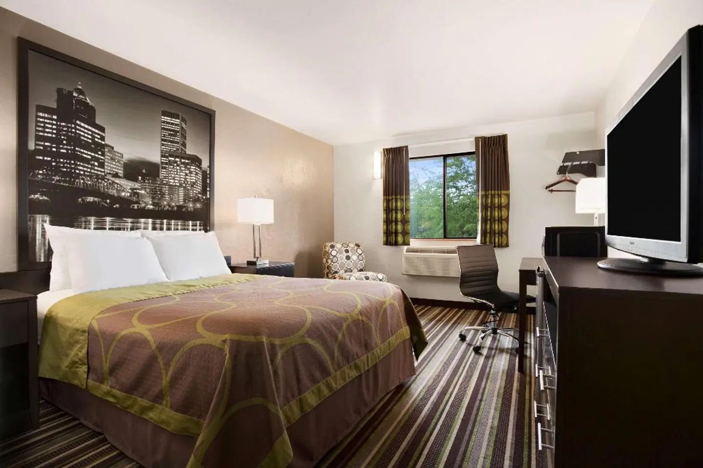 Super 8 Portland Airport ROOM_EXAMPLE