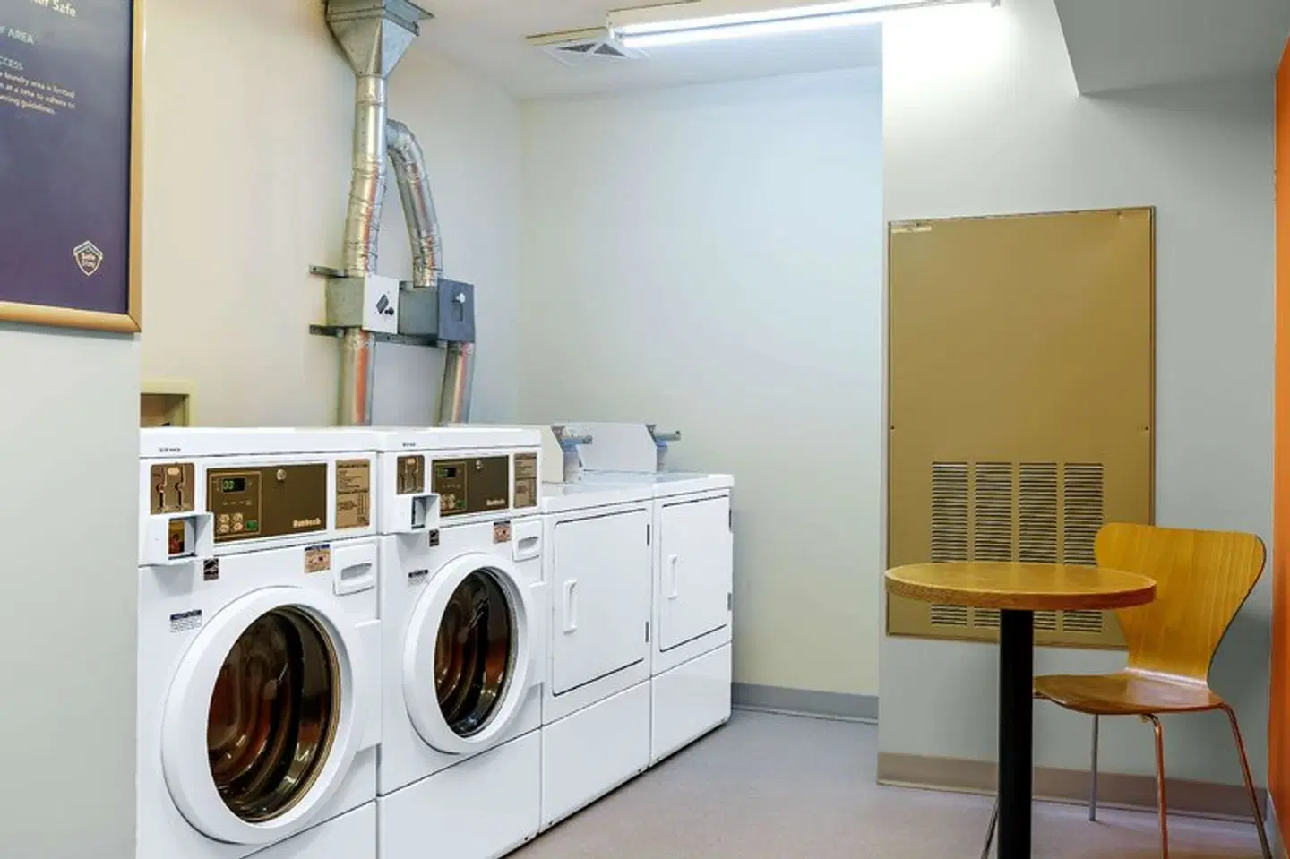 Motel 6 Swift Current, SK Badezimmer