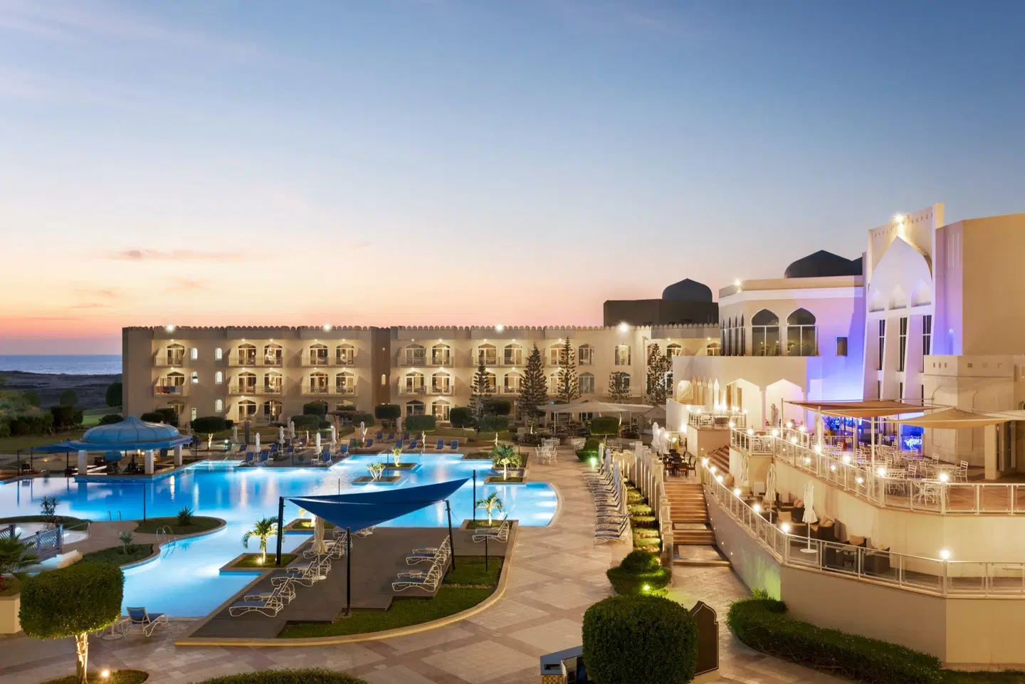 Wyndham Garden Salalah OUTDOOR_POOL