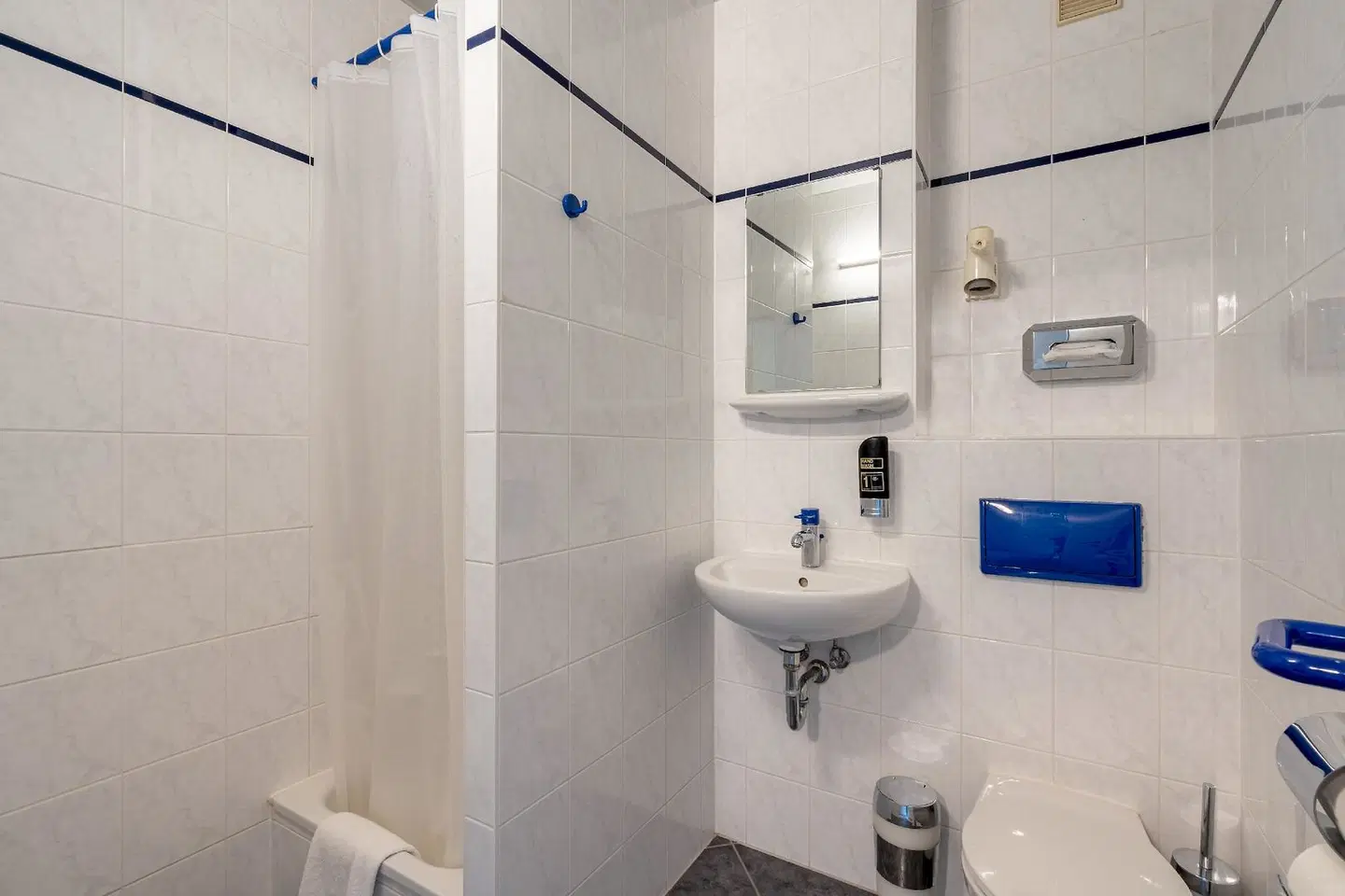 A&O Kolumbus Badezimmer
