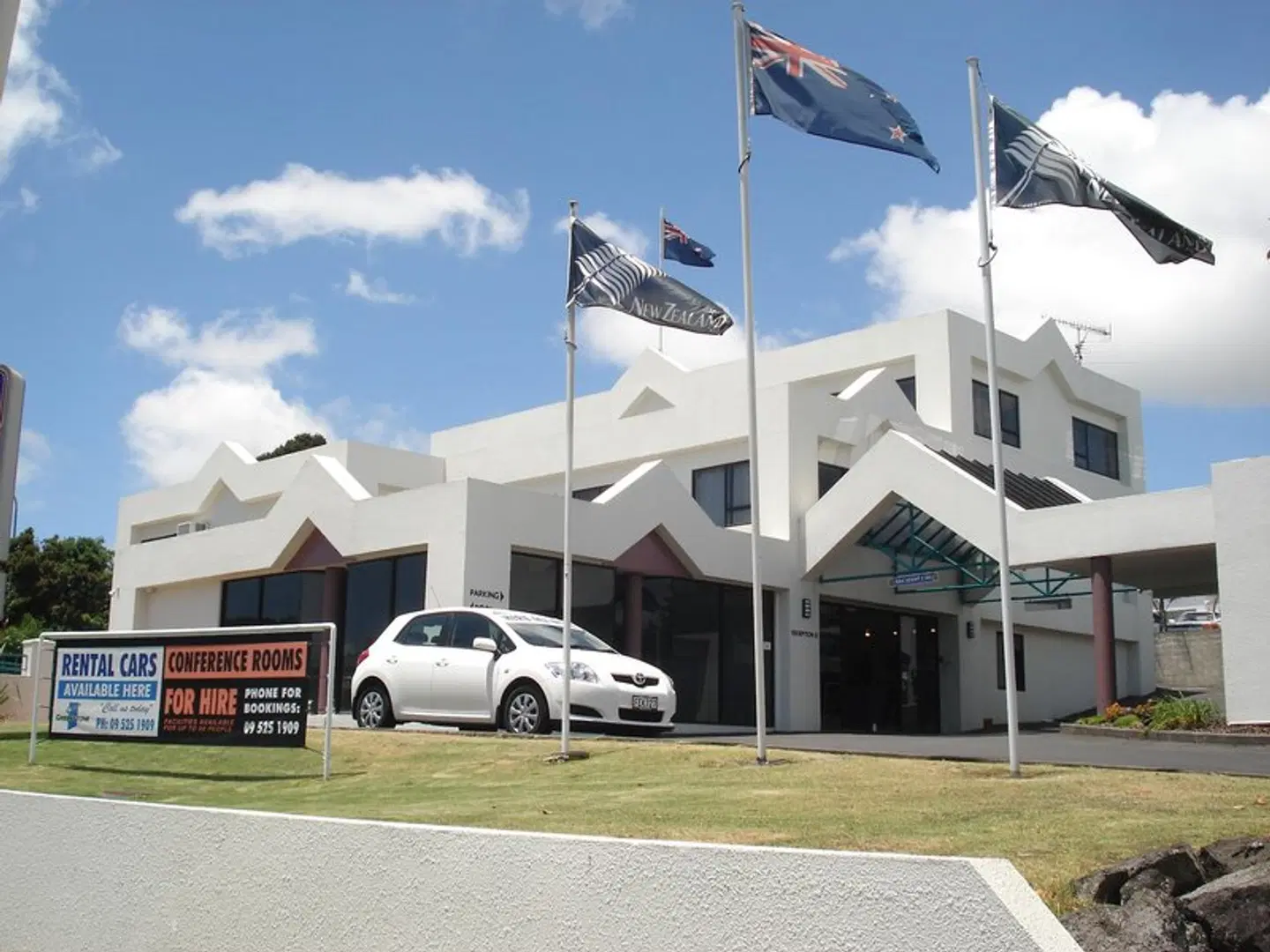 Best Western Ellerslie International EXTERIOR