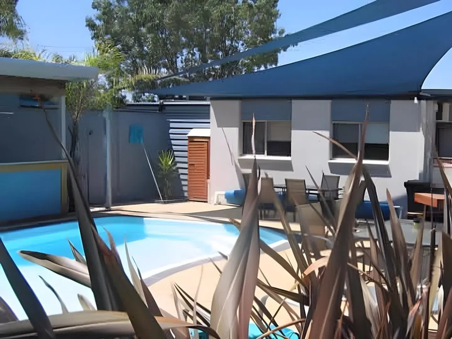 Portarlington Beach Motel OUTDOOR_POOL