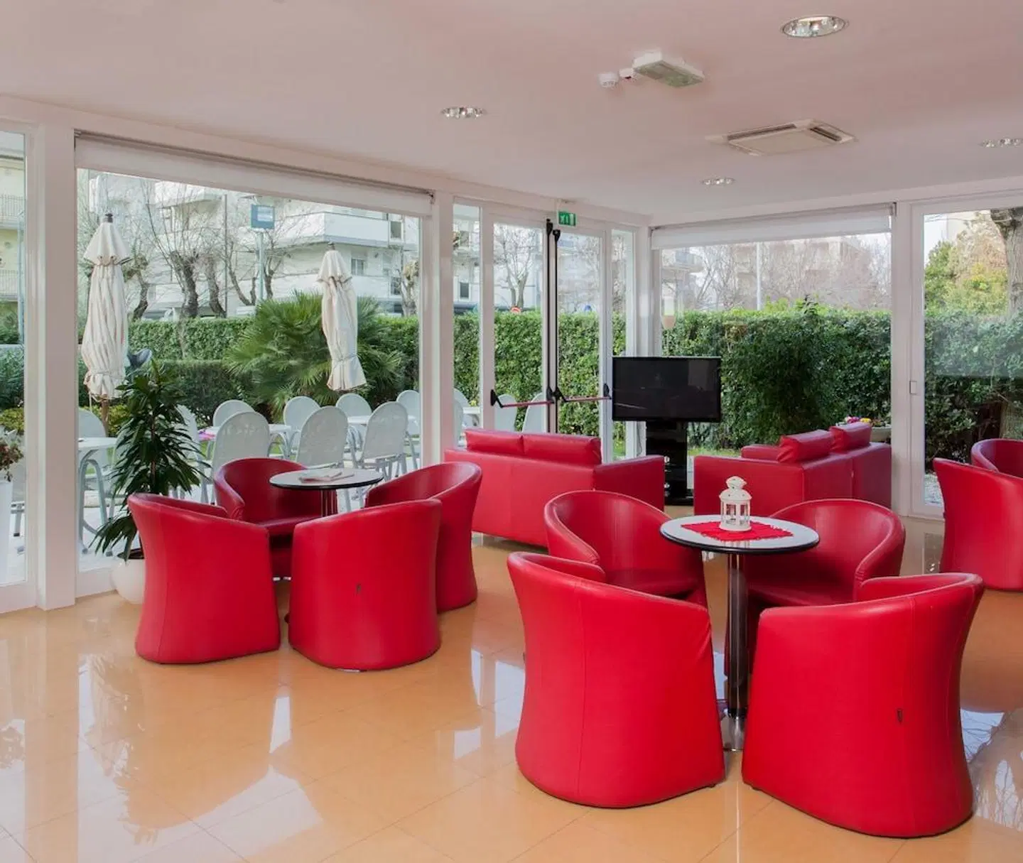 Hotel Bahama Bar