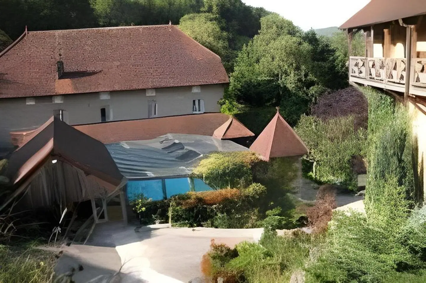 Castel Damandre EXTERIOR