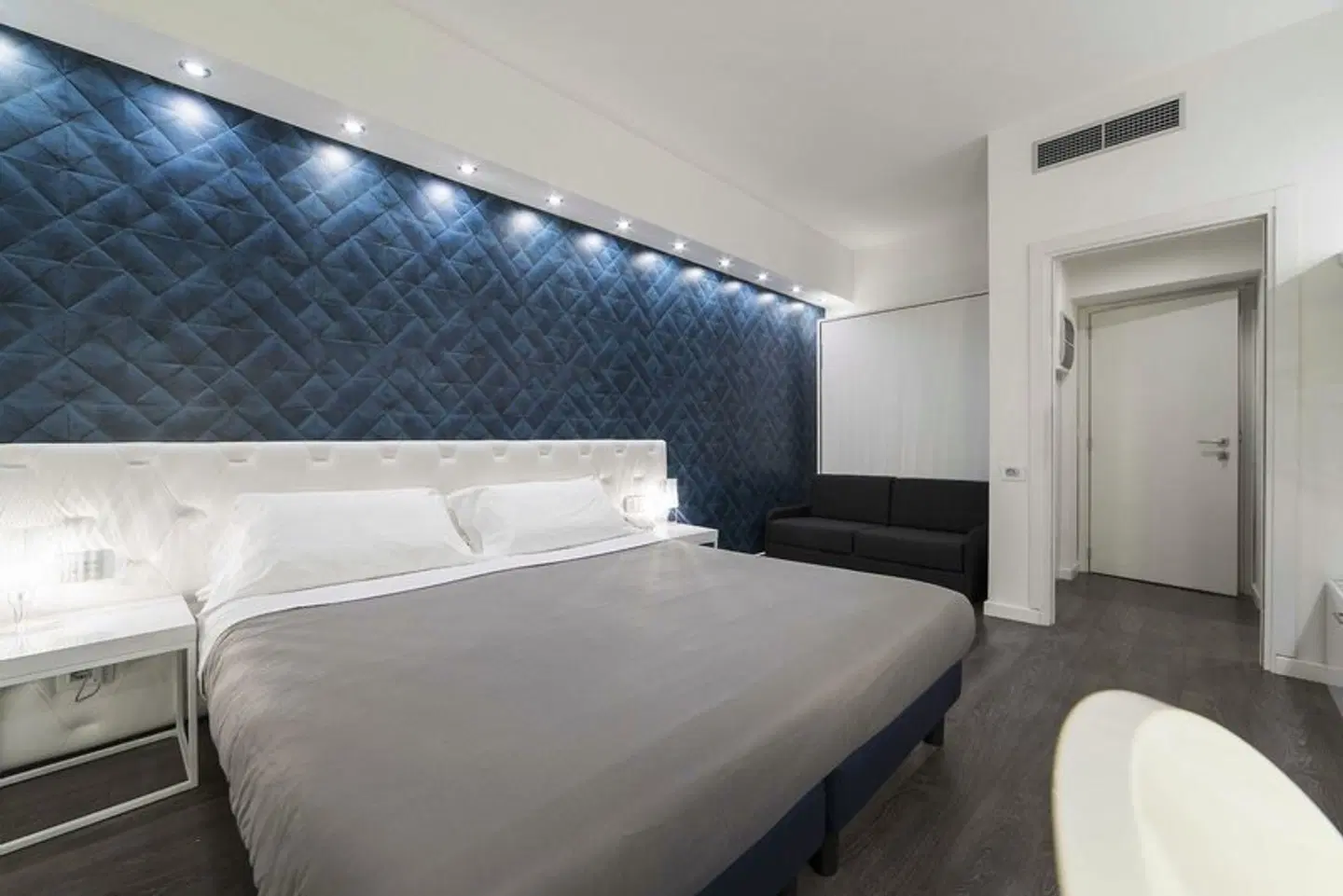 Montestella ROOM_EXAMPLE