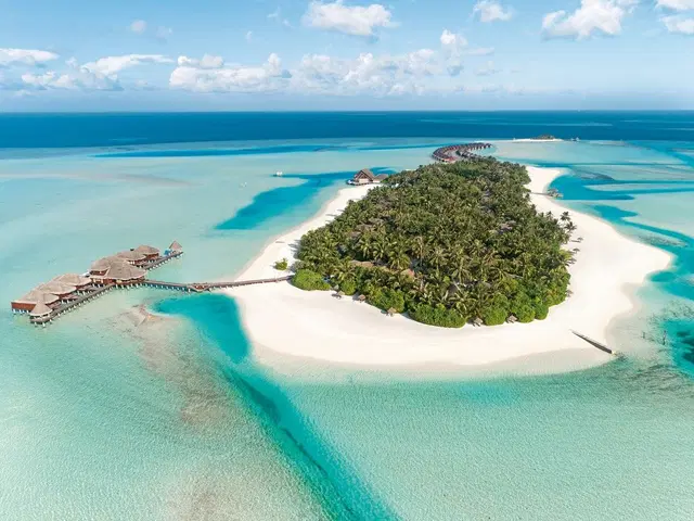 Anantara Dhigu Maldives Resort LANDSCAPE