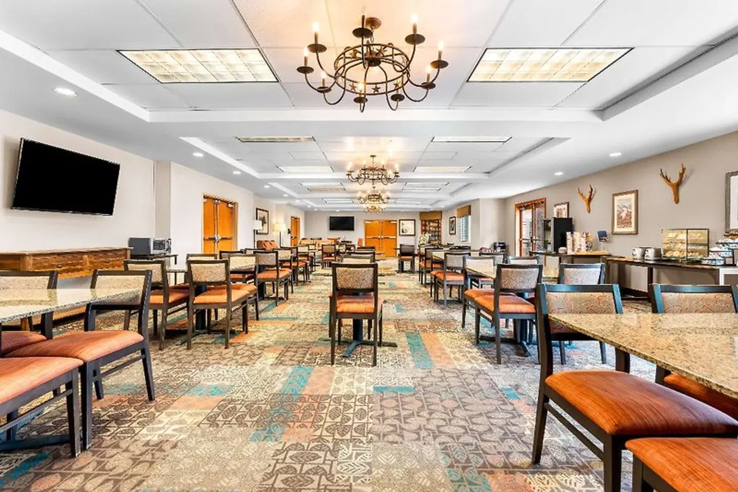 Best Western Rocky Mountain Lodge Bar