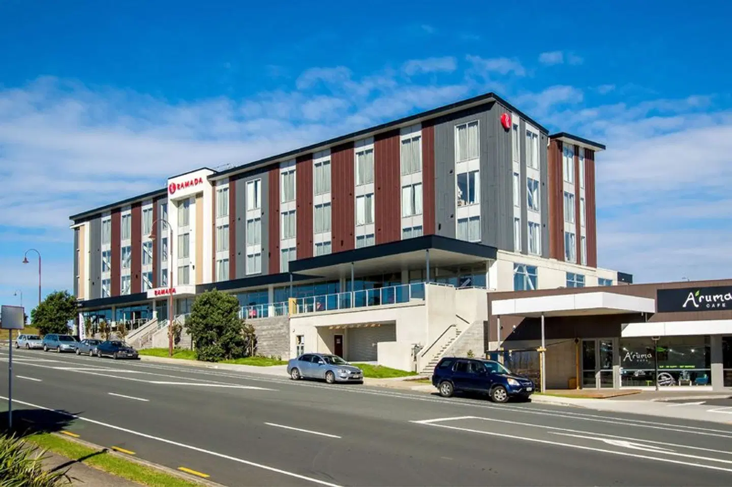RAMADA SUITES ALBANY EXTERIOR