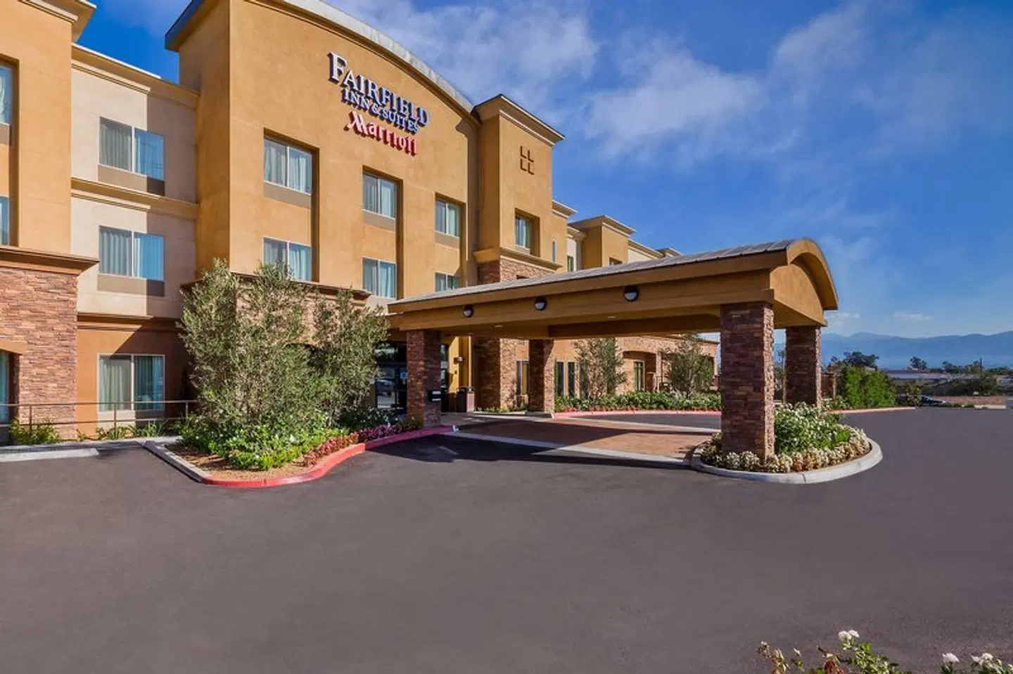 Fairfield Inn & Suites by Marriott Riverside Corona/Norco EXTERIOR