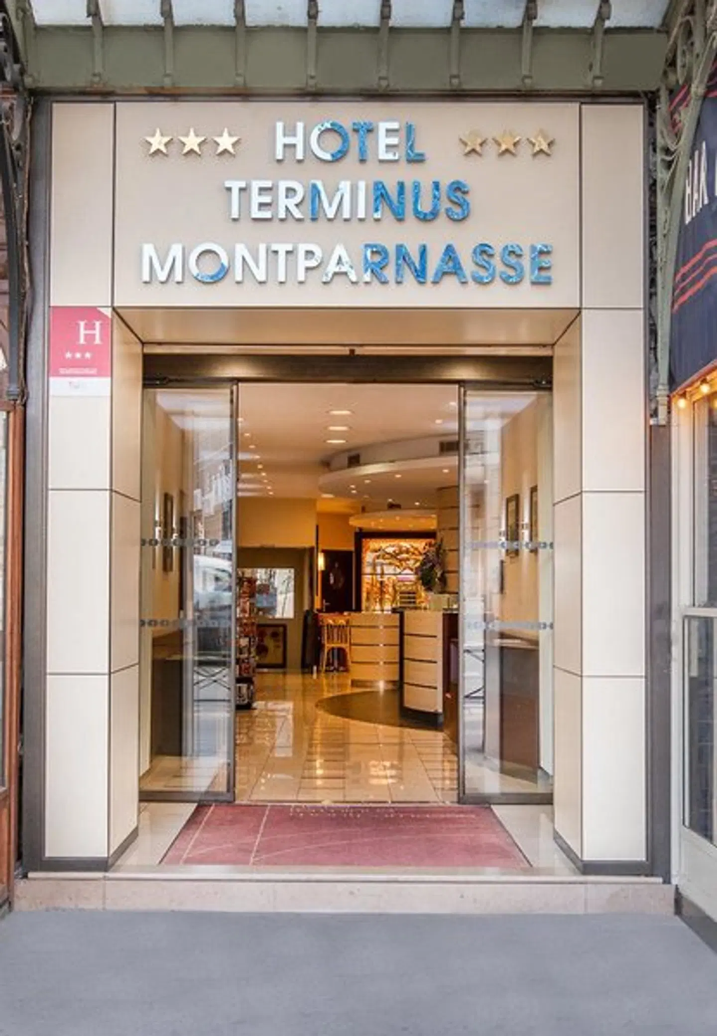 Terminus Montparnasse EXTERIOR