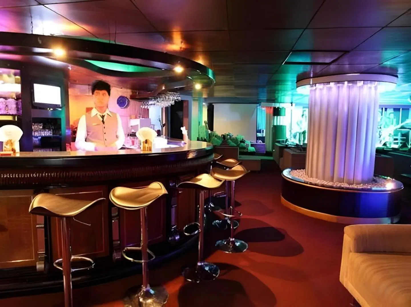 Kiss Garden Home Chic Hotel Bar