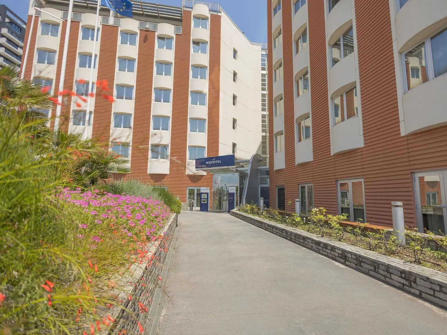 Novotel Salerno Est Arechi Hotel EXTERIOR