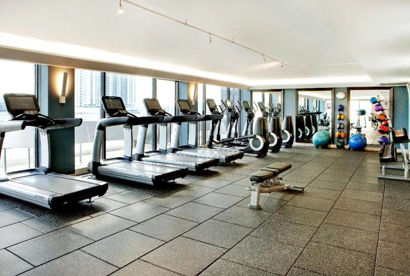 Hilton Miami Downtown SPORTS_AND_LEISURE