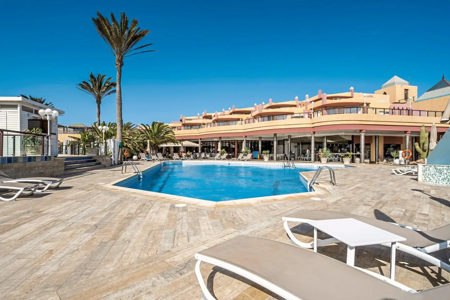 Esmeralda Maris by LIVVO OUTDOOR_POOL