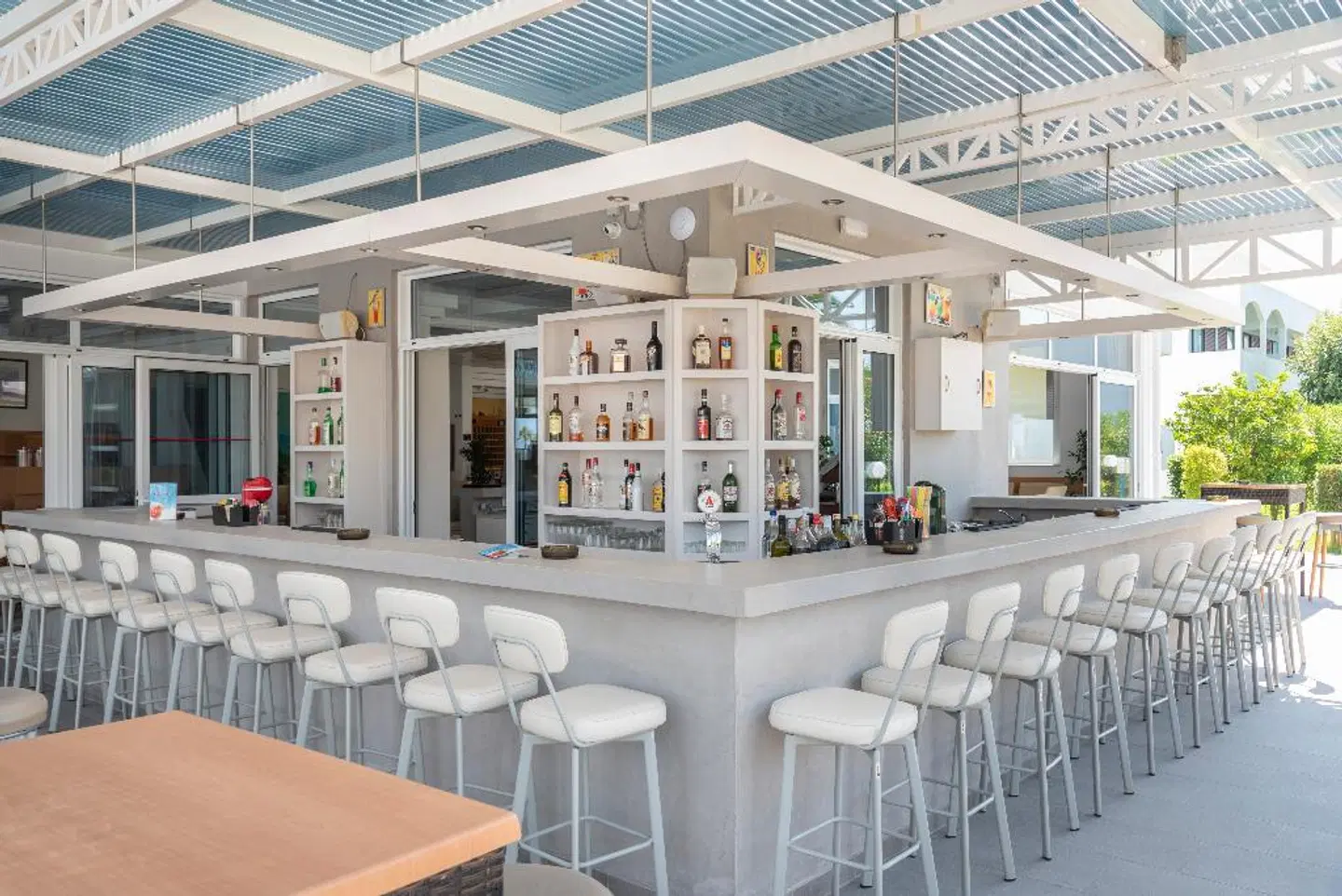 Tropical Sol Bar