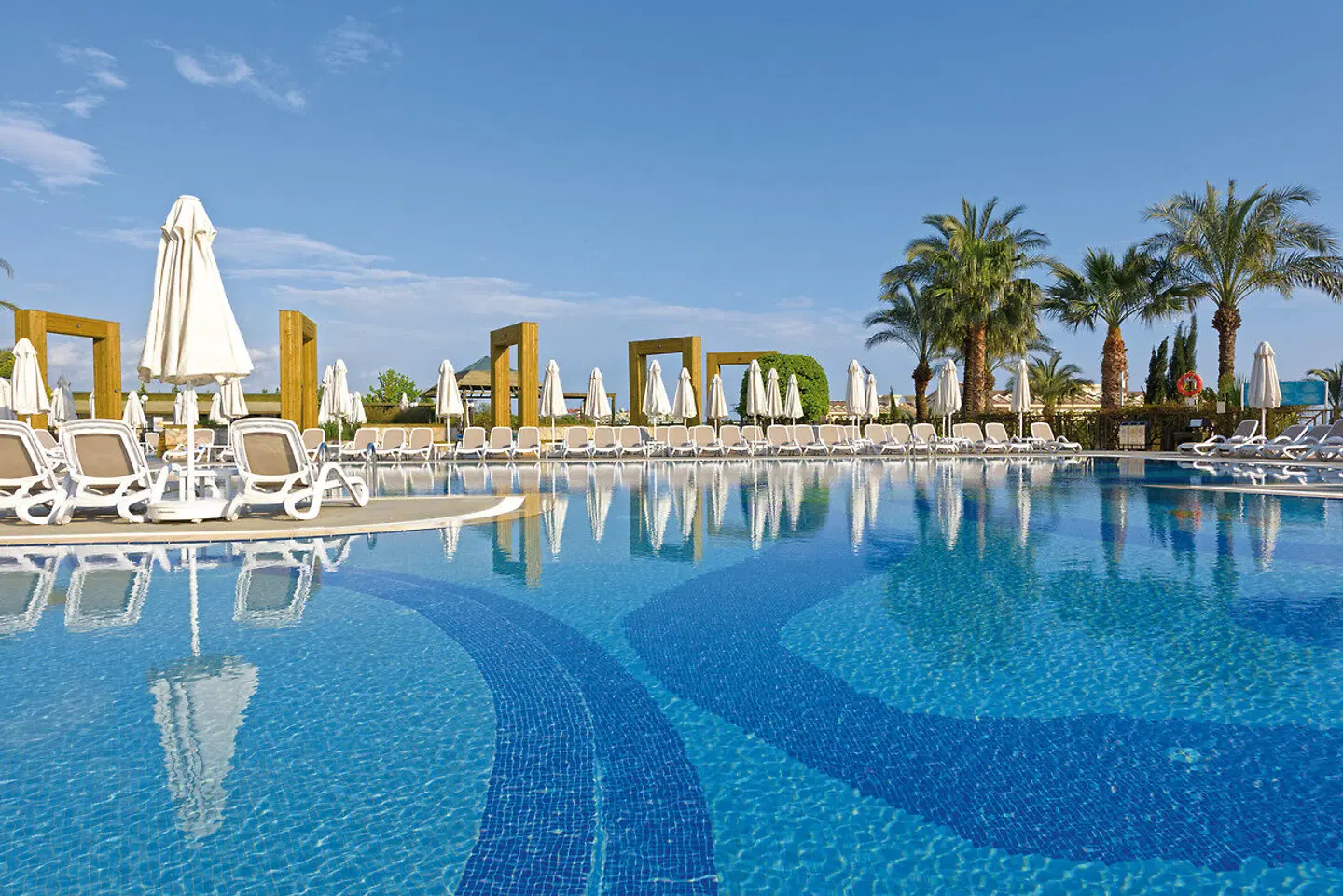 Novum Garden Side OUTDOOR_POOL