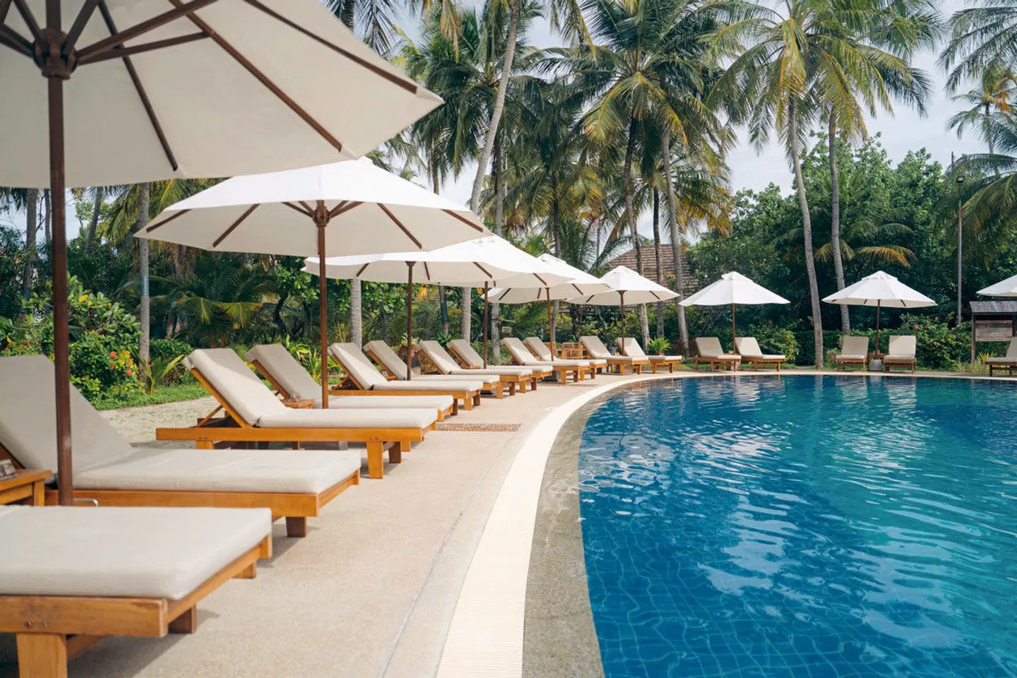 Bandos Maldives OUTDOOR_POOL