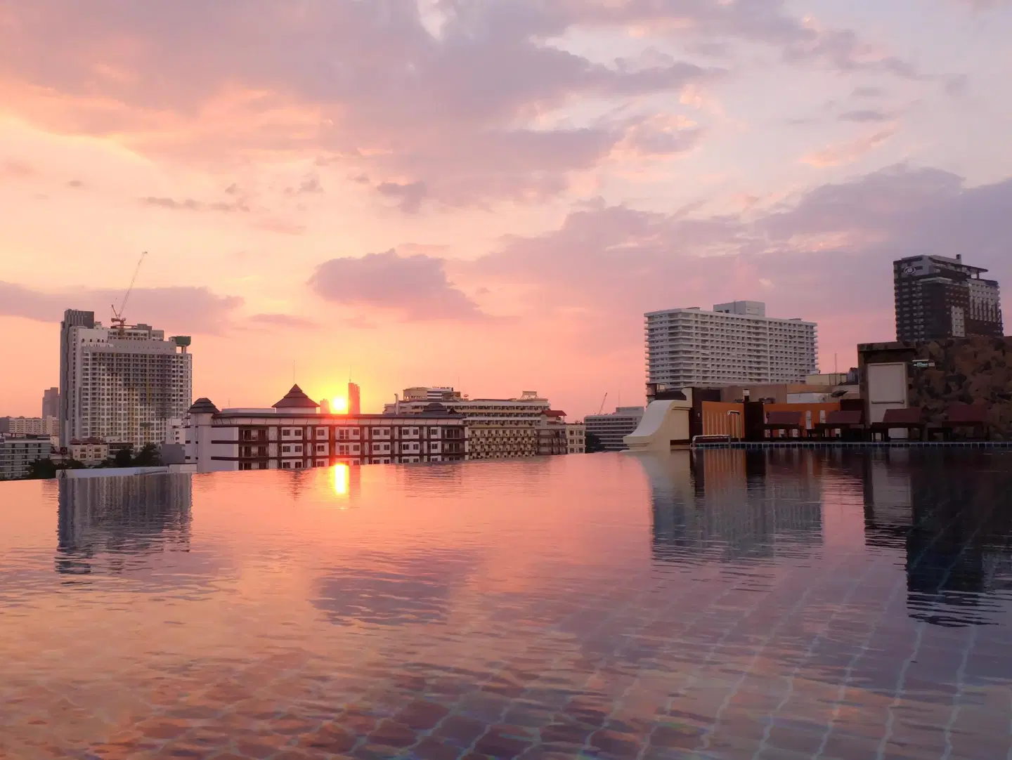 D Hotel Pattaya (SHA Plus+) Terrasse