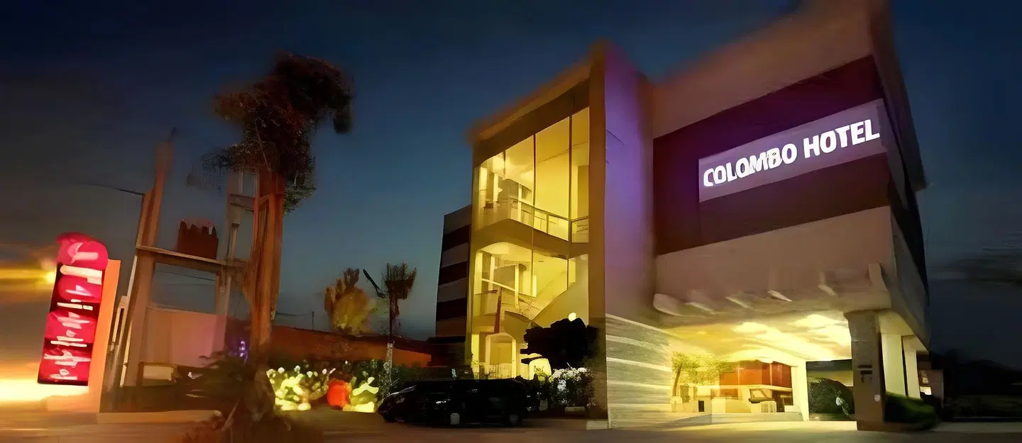 Quin Colombo Hotel Yogyakarta EXTERIOR
