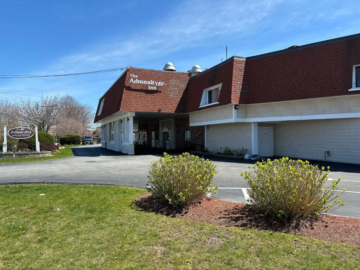 Admiralty Inn EXTERIOR