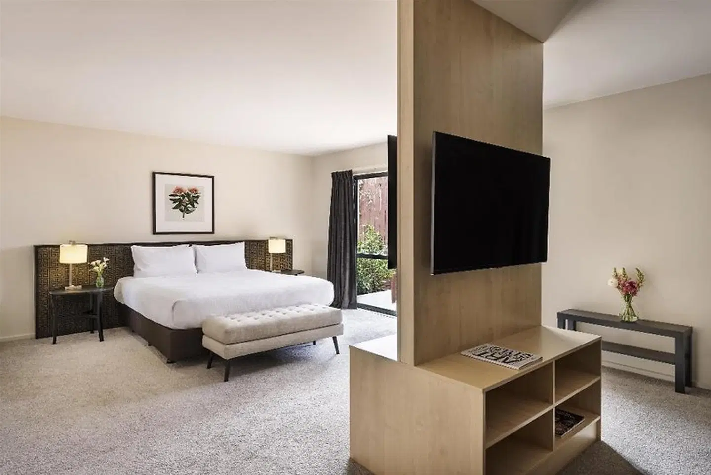 Greenlane Suites ROOM_EXAMPLE