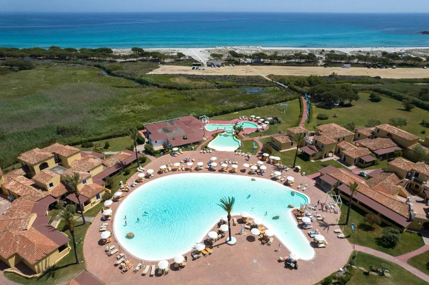 Baia dei Pini OUTDOOR_POOL