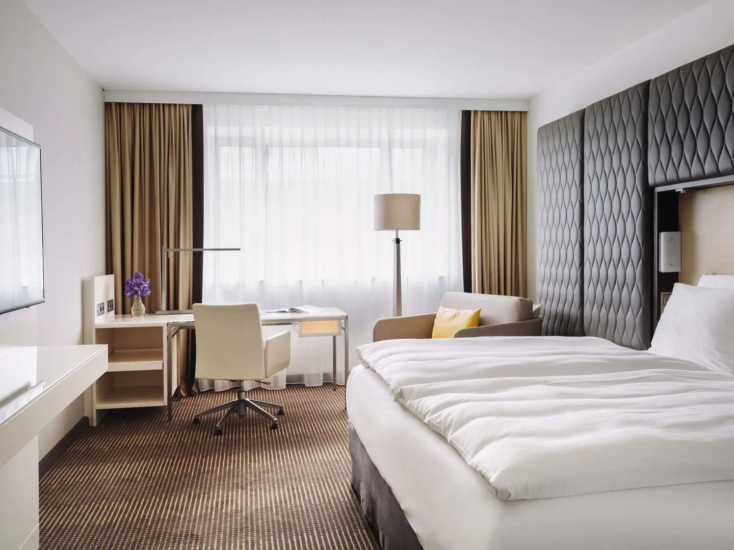 Pullman Berlin Schweizerhof ROOM_EXAMPLE