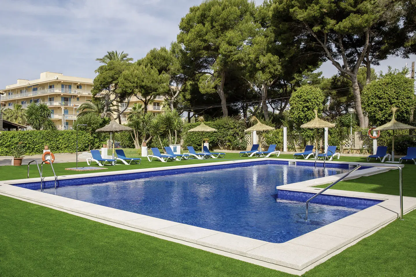 Foners OUTDOOR_POOL