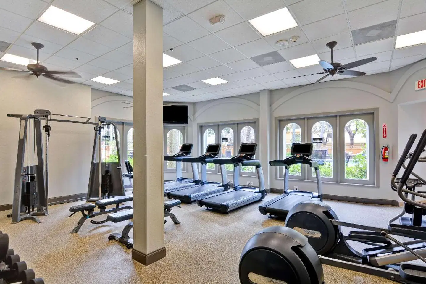 Embassy Suites by Hilton Miami International Airport SPORTS_AND_LEISURE