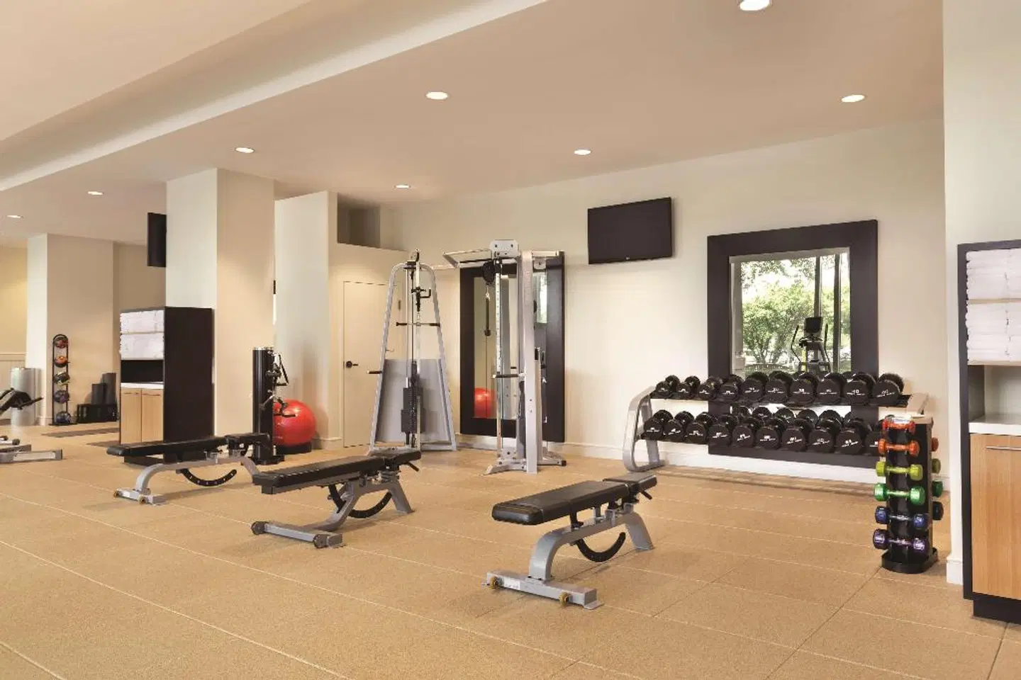 Hilton Boston Logan Airport SPORTS_AND_LEISURE
