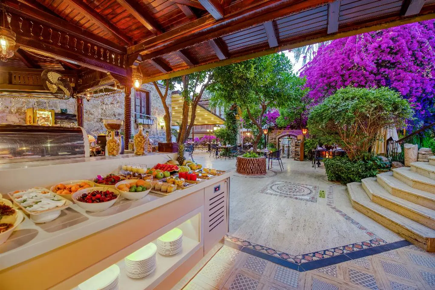 Dogan Hotel Terrasse