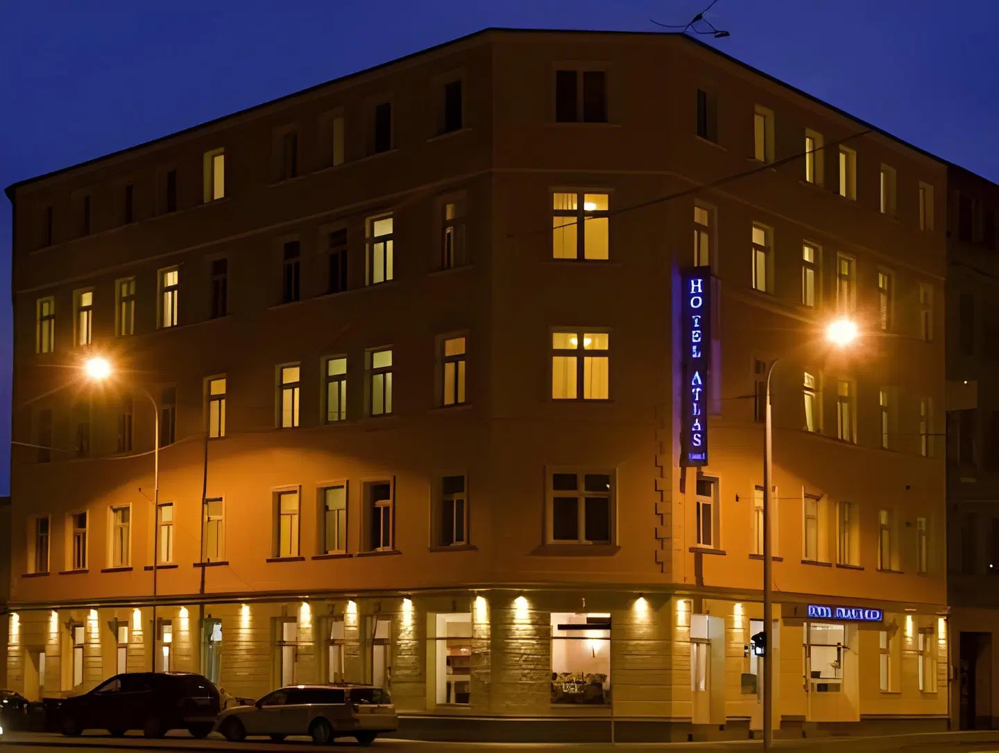 Atlas Halle EXTERIOR